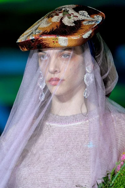 Look 91